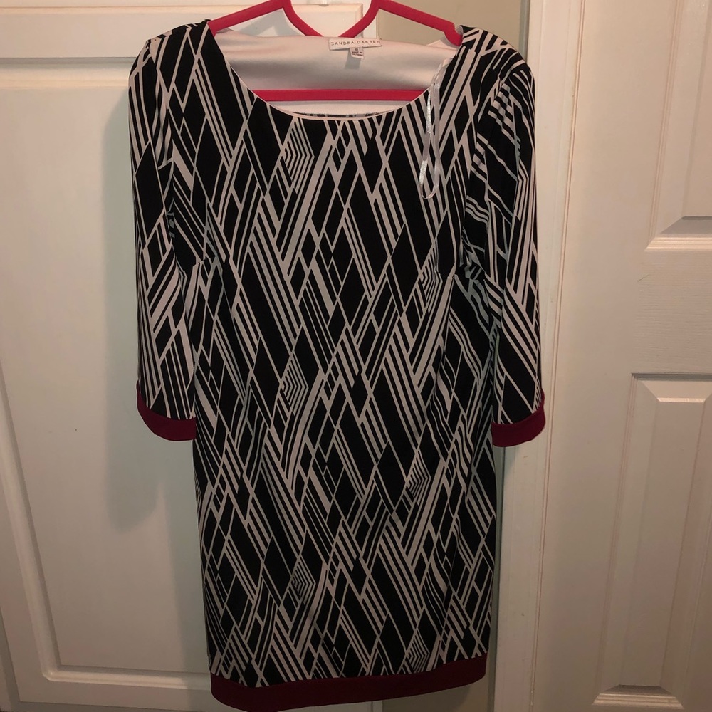 🛍 Black & White Patterned Dress 👗